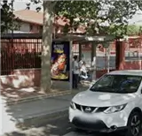 Marquesina en avenida de los Robles junto a la Casa de la Cultura de Parque Lisboa, Alcorcón
